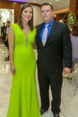 Derroche de elegancia en la boda de Farid Handal y Mónica Hernández