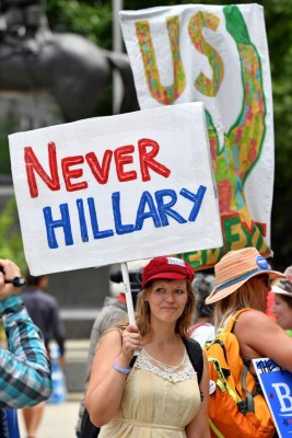PHILADELPHIA, PA - JULY 24: Activist including hundreds of environmentalists and Bernie Sanders supporters march through downtown before the start of the Democratic National Convention (DNC) on July 24, 2016 in Philadelphia, Pennsylvania. The convention officially begins on Monday and is expected to attract thousands of protesters, members of the media and Democratic delegates to the City of Brotherly Love. Jeff J Mitchell/Getty Images/AFP== FOR NEWSPAPERS, INTERNET, TELCOS & TELEVISION USE ONLY ==