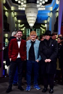 Ed Sheeran hace un desnudo artístico en la Berlinale con 'Songwriter'