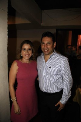 Cinthia Osorio y Jorge Pineda celebran su enlace civil