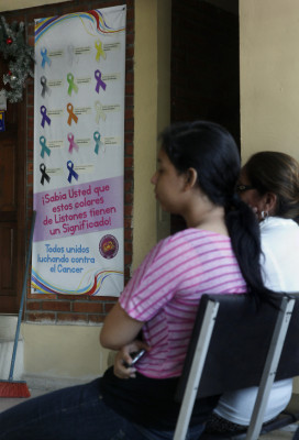 Tres mujeres por cada hombre padecen de cáncer en Honduras