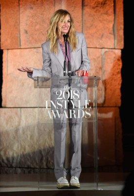 Julia Roberts es reconocida en los Premios InStyle