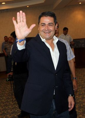 1. Juan Orlando Hernández es electo presidente de Honduras