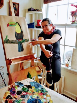 Hondureña en Estados Unidos exhibe sus obras