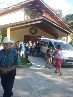 Rompieron a tiros felicidad de pareja de productores