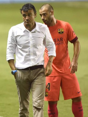 El líder Barcelona golea en su visita al Levante con un gran Messi