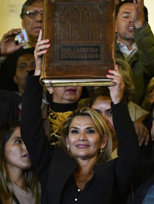 Quién es Jeanine Añez, la nueva presidenta de Bolivia  