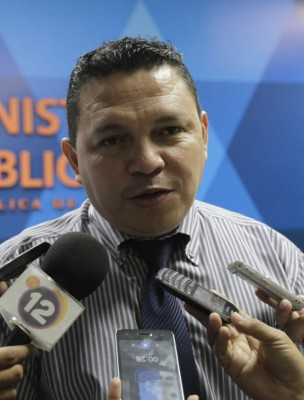 Fiscal Luis Santos admite que será difícil lucha contra corrupción