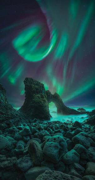 En Alaska, Estados Unidos, los mejores lugares para observar las auroras boreales son Fairbanks, Parque Nacional Denali y alrededores de Anchorage, esto en el mes de septiembre hasta abril.