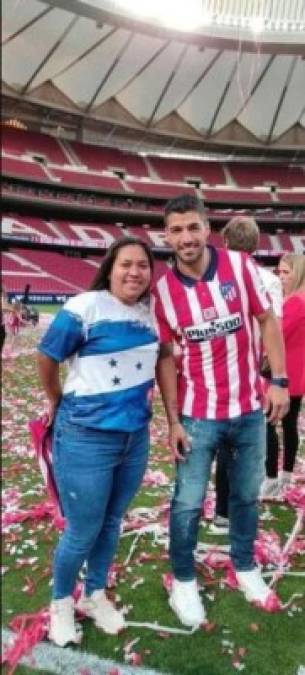 Junto a Luis Suárez, héroe del Atlético de Madrid, en la celebración liguera.