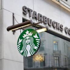 Fachada de un café de Starbucks en Estados Unidos.