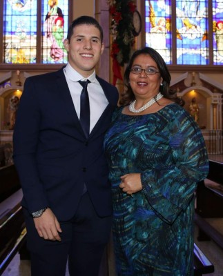 Boda de María de los Ángeles Alvarenga y Mario Flores