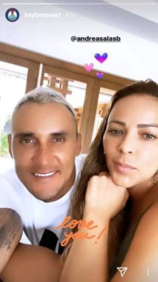 Keylor Navas: El portero tico del PSG arrasa con su nuevo look ya que decidió pintarse su cabello.