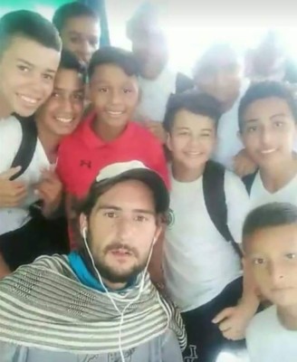 Los momentos mágicos de Tabare junto a su bicicleta 'América' en Honduras