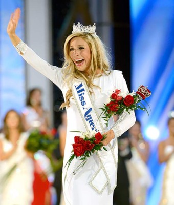 Kira Kazantsev gana el Miss América 2015