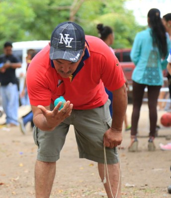 Miles disfrutan de los juegos tradicionales en San Marcos