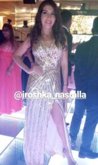 Iroshka Elvir, esposa de Salvador Nasralla, lució hermosa en la fiesta .