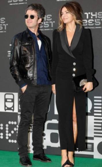 El cantante Noel Gallagher y su esposa Sara MacDonald.
