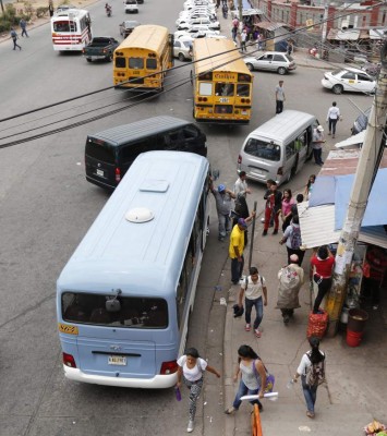 Transportistas costearán dispositivos en buses
