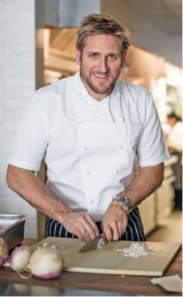 2- Curtis Stone (42) anfitrión de Top Chef Masters, además de participante en The Celebrity Apprentice 3, es un australiano que causa revuelo por su experiencia.<br/>