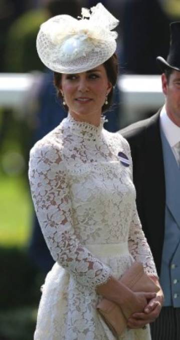 Kate Middleton se lució una vez más en las tradicionales carreras de caballos del Royal Ascot con su look.