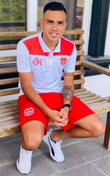 José Escalante: El volante zurdo ha regresado al Cavalry FC de la Premier League de Canadá, estuvo cedido a préstamo en el Vida de La Ceiba.