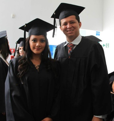 Unitec y Ceutec celebra graduaciones