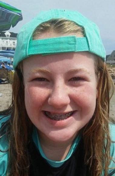 Un consejero de la iglesia local confirmó la muerte de Cara Loughran, de 14 años.
