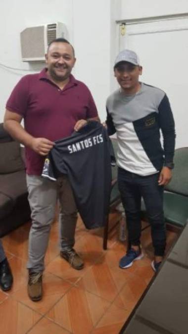 Mario Girón: El exjugador del Motagua ha sido anunciado como nuevo jugador del Santos FC de Siguatepeque de la Liga de Ascenso.