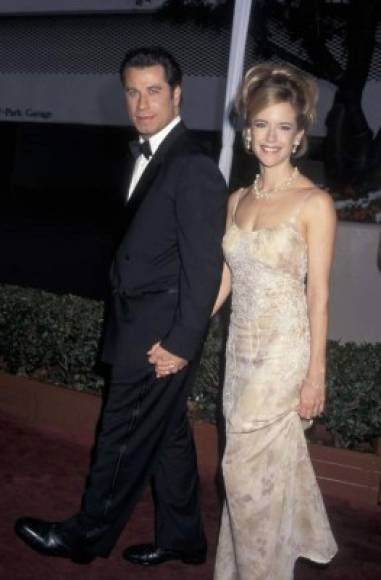 Travolta conoció a Preston en 1989, cuando ambos protagonizaron la comedia Los Expertos, dos años después se casaron, cuando Preston tenía dos meses de embarazo.