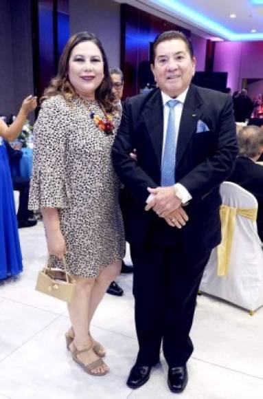 Miriam y Rigoberto Romero.