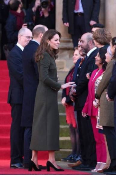 Tras el llamado 'Megxit' el príncipe William y su esposa Kate Middleton se han mostrado de lo más sonrientes en su visita a la ciudad inglesa de Bradford.