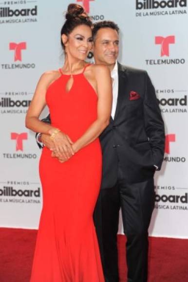 CORAL GABLES, FL - APRIL 27: Gloria Peralta and Omar Germenos attend the Billboard Latin Music Awards at Watsco Center on April 27, 2017 in Coral Gables, Florida. Sergi Alexander/Getty Images/AFP