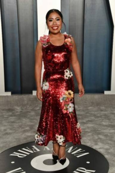 La mexicana Yalitza Aparicio, muy querida, pero definitivamente las flores en el vestido estaban de más.