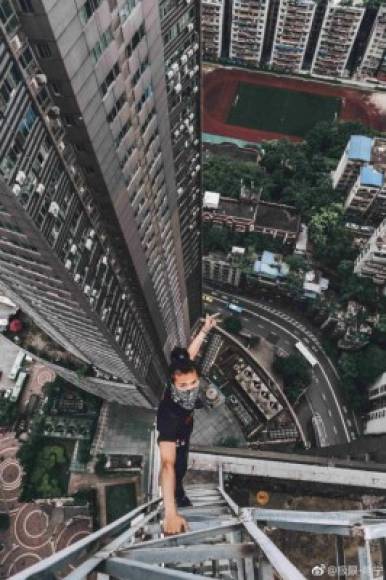 Al momento de su muerte, Wu estaba participando en un concurso que ofrecía 15 mil dólares por hacer piruetas en la azotea de un edificio de 62 pisos.