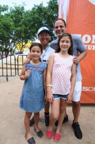 Keiko y Marc comparten dos hijas, Kyara Sofía y Kaori Marcela. La líder de Fuerza Popular y excandidata presidencial comparte imágenes de su familia en sus redes sociales.