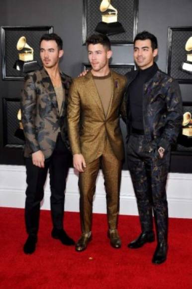 Los Jonas Brothers: Kevin Jonas, Nick Jonas y Joe Jonas.