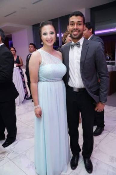 Gabriela Martínez y Dennis Valenzuela.