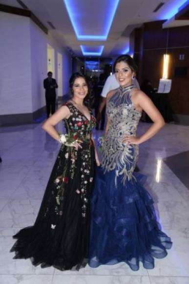 Thelma Argueta y Alejandra Reyes.