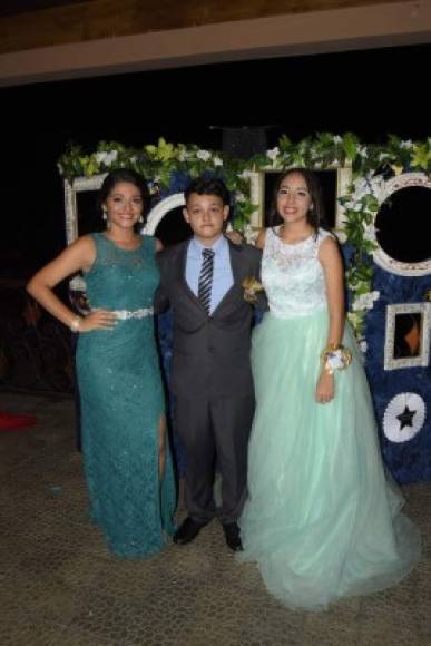 Carol Figueroa, Marcos Herrera y Teresa Cruz.