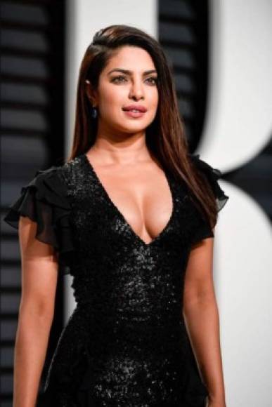 Priyanka ha protagonizado varias películas indias de gran recaudación y ha ganado un Premio Nacional de Cine a la Mejor Actriz por su papel en la película Fashion de 2008.<br/><br/>