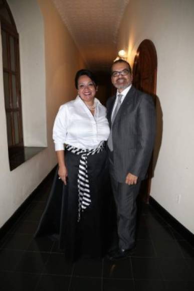 Lily Villatoro y José Quan.