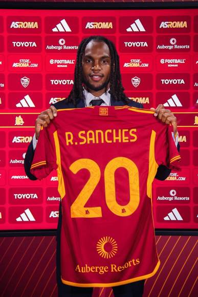 La Roma ha hecho oficial la incorporación de Renato Sanches a través de sus redes sociales. El mediocentro portugués ha llegado cedido del PSG con opción de compra.