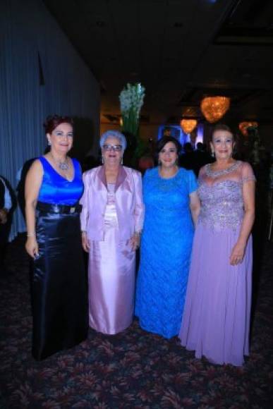 Máyida García, Adelina Handal, Belinda Saybe y Vivian Martínez.