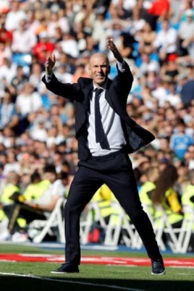 Así fue la reacción de Zidane tras ver el sufrimiento en el Real Madrid en algunos tramos del partido