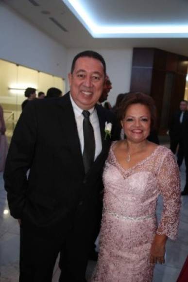 Jorge y Elena Dubón.