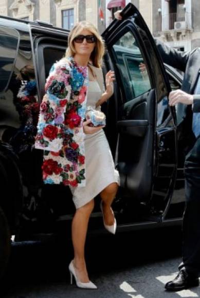 La ex modelo también causó polémica al usar una chaqueta floral de Dolce & Gabbana, valorada en más de 50 mil dólares, durante la Cumbre del G7 en Italia.