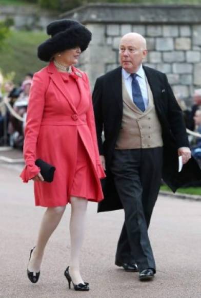 Emma Joy Kitchener y Julian Fellowes.