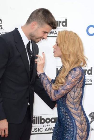 Shakira se mudó a Barcelona para pasar con Piqué su familia y sus padres.