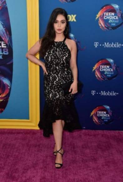 INGLEWOOD, CA - AUGUST 12: Auli'i Cravalho attends FOX's Teen Choice Awards at The Forum on August 12, 2018 in Inglewood, California. Frazer Harrison/Getty Images/AFP